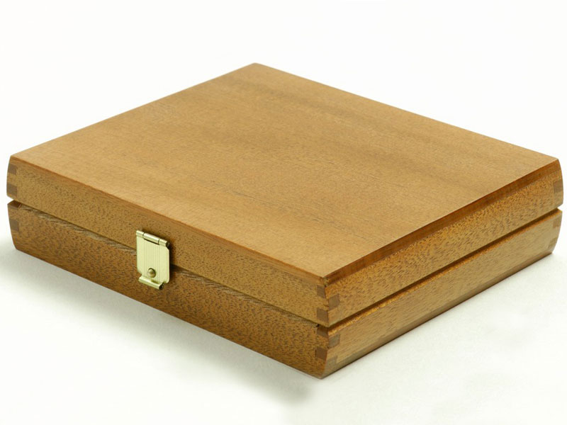 Nr. 34 - Holzkiste aus Okoumé Holz, Holzbeize Teake